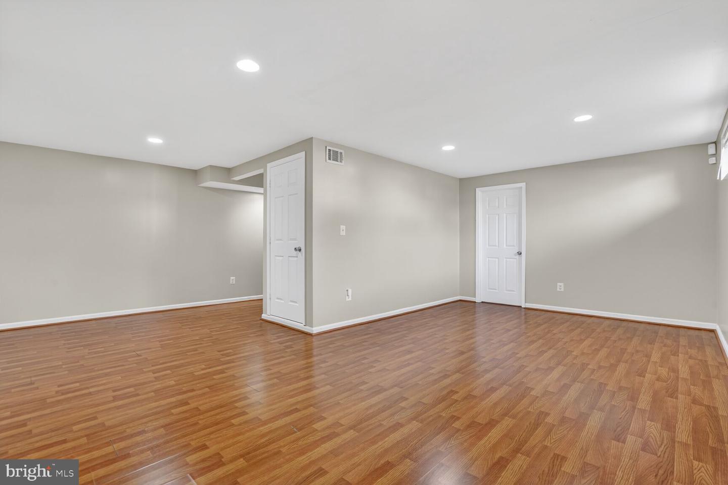 13701 ROSETREE CT, CHANTILLY, Virginia 20151, 4 Bedrooms Bedrooms, ,3 BathroomsBathrooms,Residential,For sale,13701 ROSETREE CT,VAFX2291442 MLS # VAFX2291442