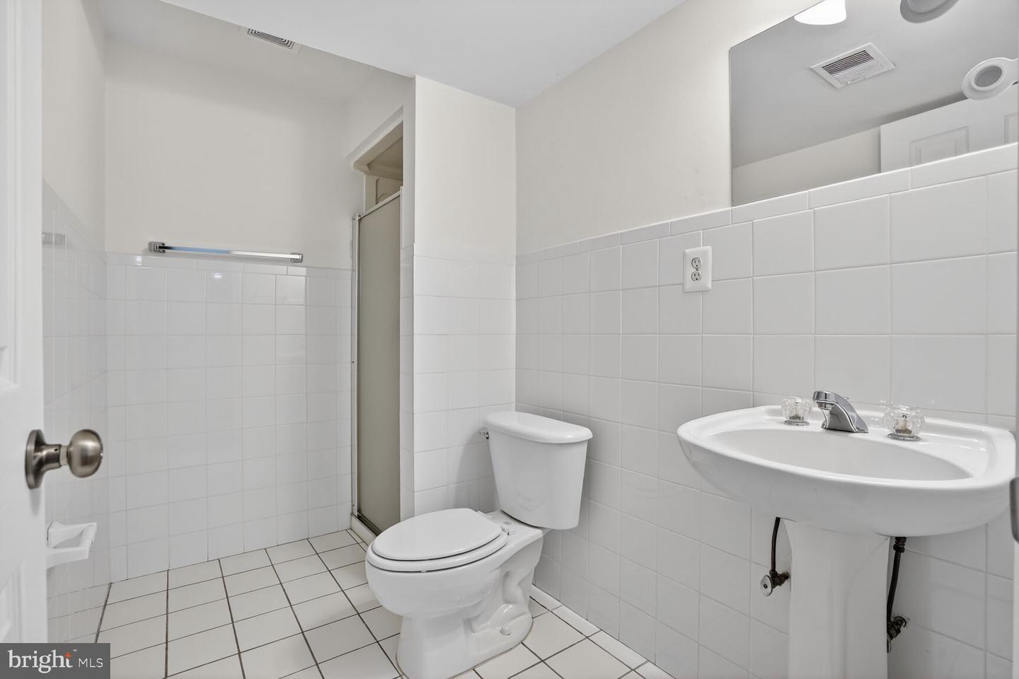 13701 ROSETREE CT, CHANTILLY, Virginia 20151, 4 Bedrooms Bedrooms, ,3 BathroomsBathrooms,Residential,For sale,13701 ROSETREE CT,VAFX2291442 MLS # VAFX2291442