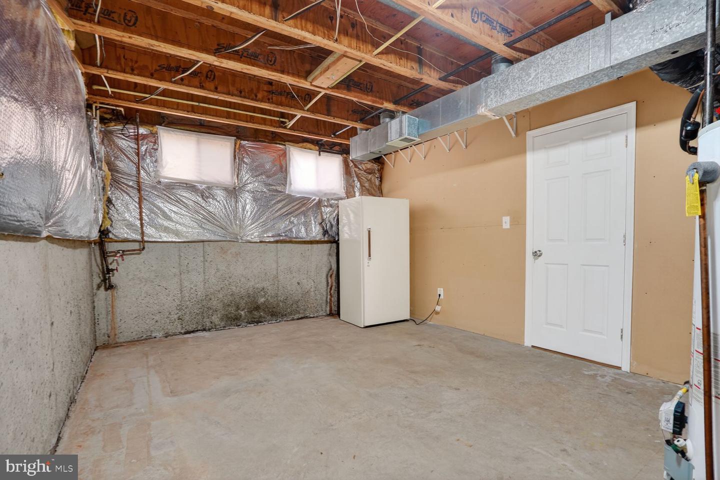 13701 ROSETREE CT, CHANTILLY, Virginia 20151, 4 Bedrooms Bedrooms, ,3 BathroomsBathrooms,Residential,For sale,13701 ROSETREE CT,VAFX2291442 MLS # VAFX2291442