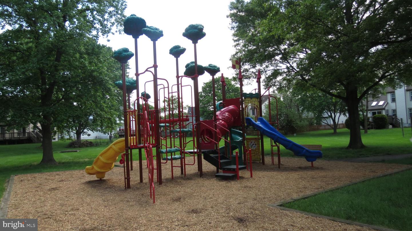 13701 ROSETREE CT, CHANTILLY, Virginia 20151, 4 Bedrooms Bedrooms, ,3 BathroomsBathrooms,Residential,For sale,13701 ROSETREE CT,VAFX2291442 MLS # VAFX2291442