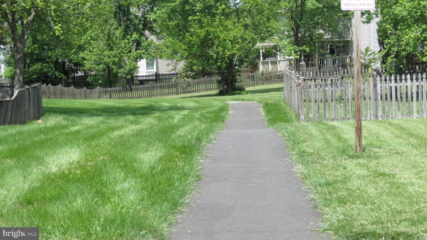 13701 ROSETREE CT, CHANTILLY, Virginia 20151, 4 Bedrooms Bedrooms, ,3 BathroomsBathrooms,Residential,For sale,13701 ROSETREE CT,VAFX2291442 MLS # VAFX2291442