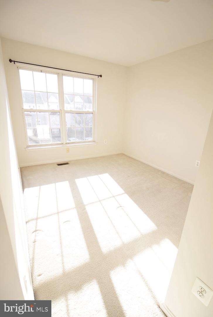 15290 BARNABAS TRL, WOODBRIDGE, Virginia 22193, 3 Bedrooms Bedrooms, ,2 BathroomsBathrooms,Residential,For sale,15290 BARNABAS TRL,VAPW2112634 MLS # VAPW2112634