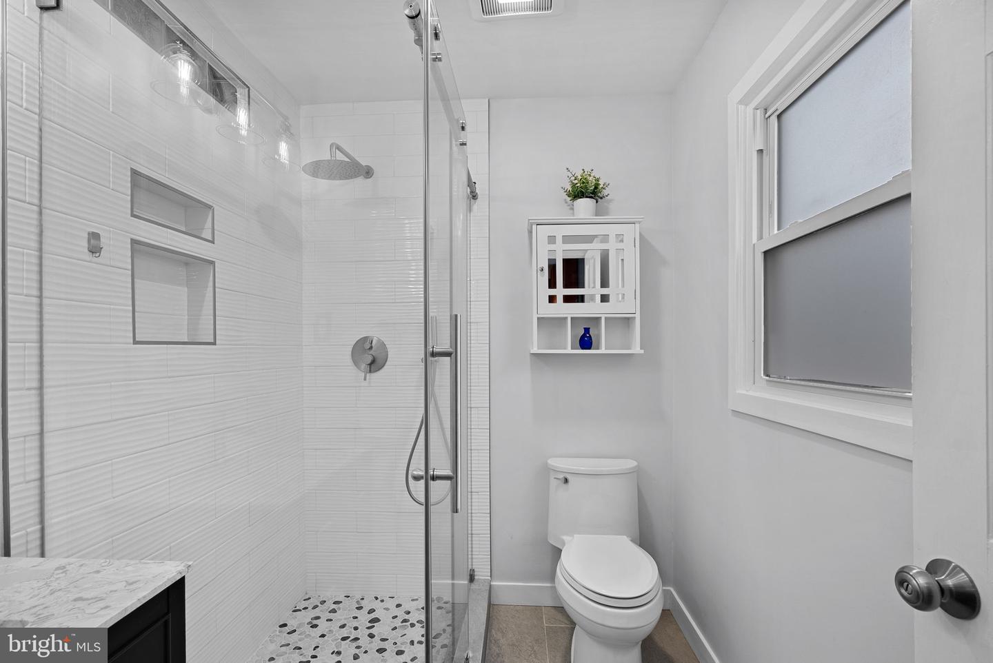 310 AYRLEE AVE NW, LEESBURG, Virginia 20176, 4 Bedrooms Bedrooms, ,3 BathroomsBathrooms,Residential,For sale,310 AYRLEE AVE NW,VALO2116134 MLS # VALO2116134