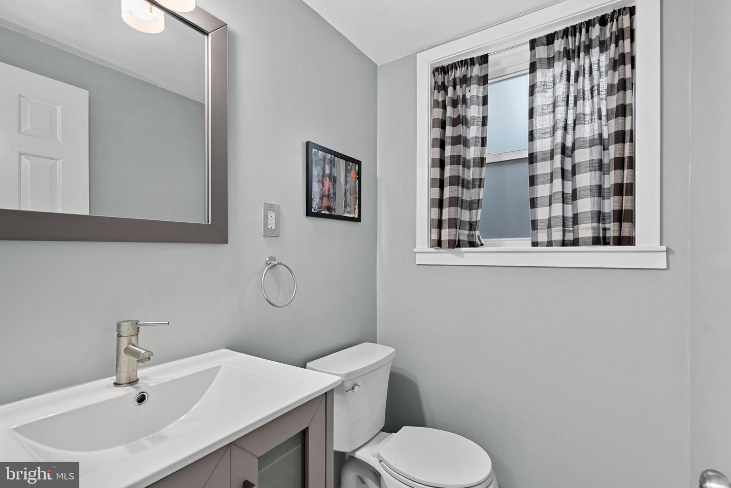 310 AYRLEE AVE NW, LEESBURG, Virginia 20176, 4 Bedrooms Bedrooms, ,3 BathroomsBathrooms,Residential,For sale,310 AYRLEE AVE NW,VALO2116134 MLS # VALO2116134