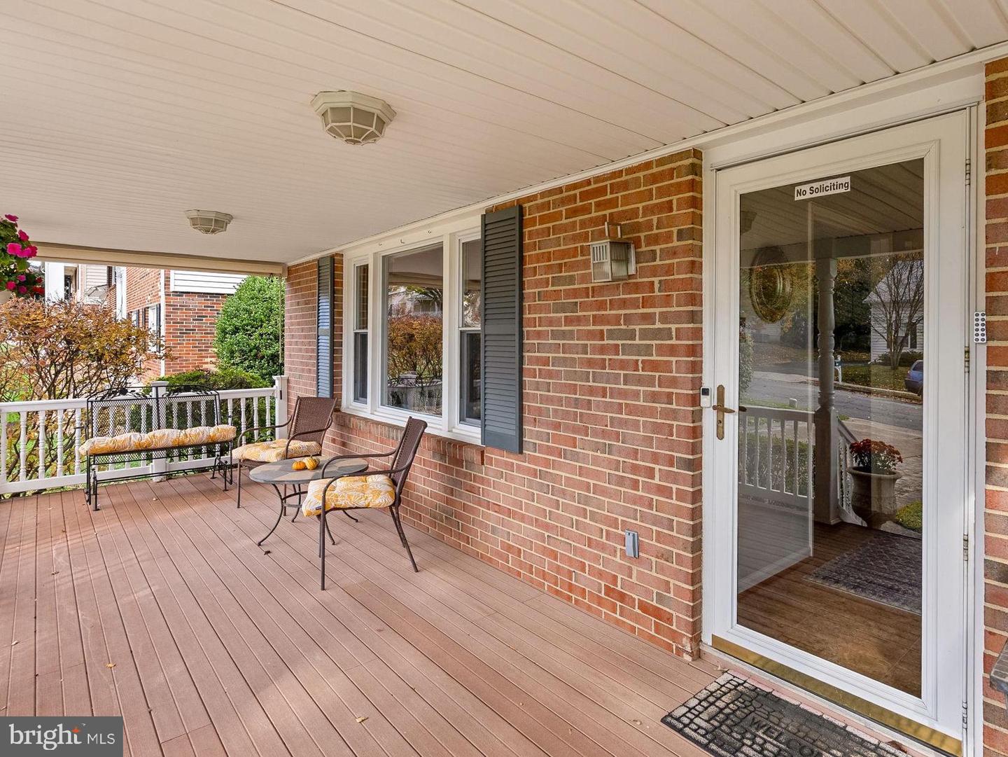 310 AYRLEE AVE NW, LEESBURG, Virginia 20176, 4 Bedrooms Bedrooms, ,3 BathroomsBathrooms,Residential,For sale,310 AYRLEE AVE NW,VALO2116134 MLS # VALO2116134