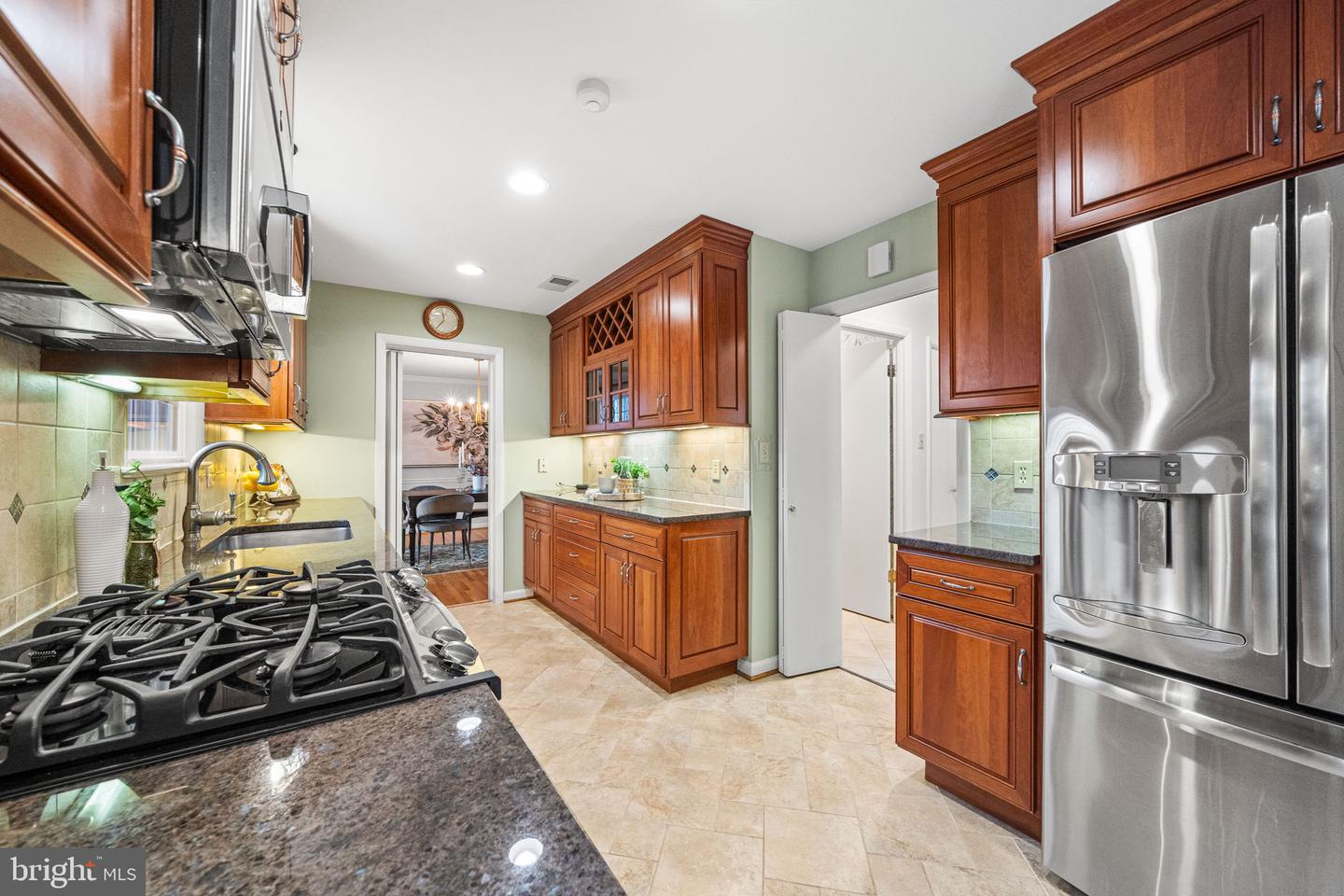 4201 WYNNWOOD DR, ANNANDALE, Virginia 22003, 5 Bedrooms Bedrooms, ,3 BathroomsBathrooms,Residential,For sale,4201 WYNNWOOD DR,VAFX2291610 MLS # VAFX2291610