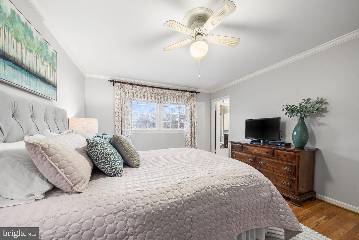 4201 WYNNWOOD DR, ANNANDALE, Virginia 22003, 5 Bedrooms Bedrooms, ,3 BathroomsBathrooms,Residential,For sale,4201 WYNNWOOD DR,VAFX2291610 MLS # VAFX2291610