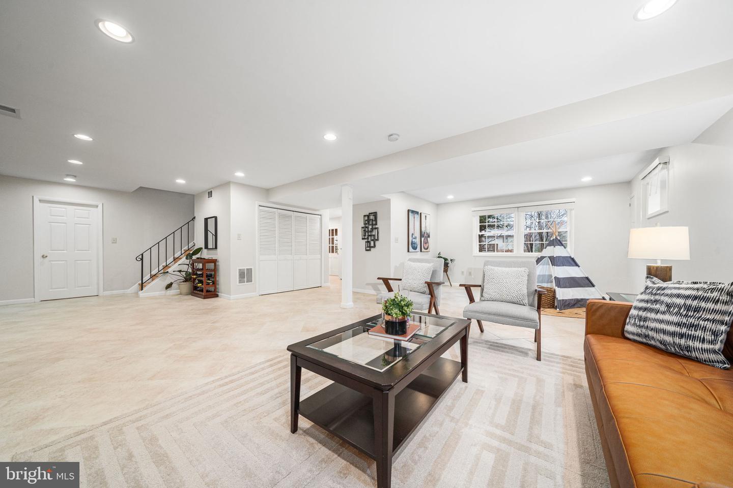 4201 WYNNWOOD DR, ANNANDALE, Virginia 22003, 5 Bedrooms Bedrooms, ,3 BathroomsBathrooms,Residential,For sale,4201 WYNNWOOD DR,VAFX2291610 MLS # VAFX2291610