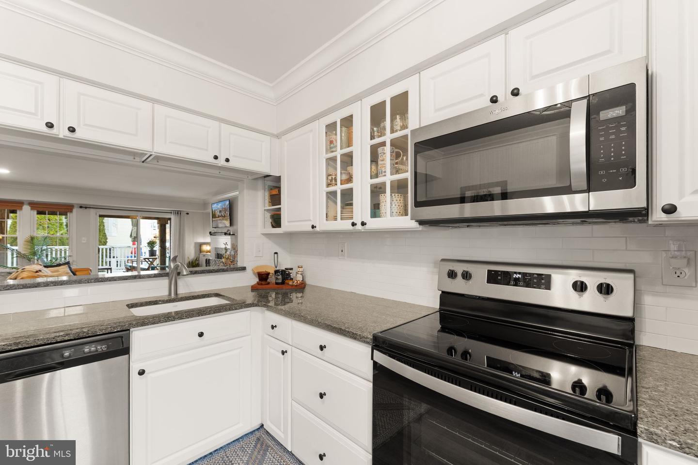 3322 LAKESIDE VIEW DR #3-3, FALLS CHURCH, Virginia 22041, 2 Bedrooms Bedrooms, ,1 BathroomBathrooms,Residential,For sale,3322 LAKESIDE VIEW DR #3-3,VAFX2291624 MLS # VAFX2291624