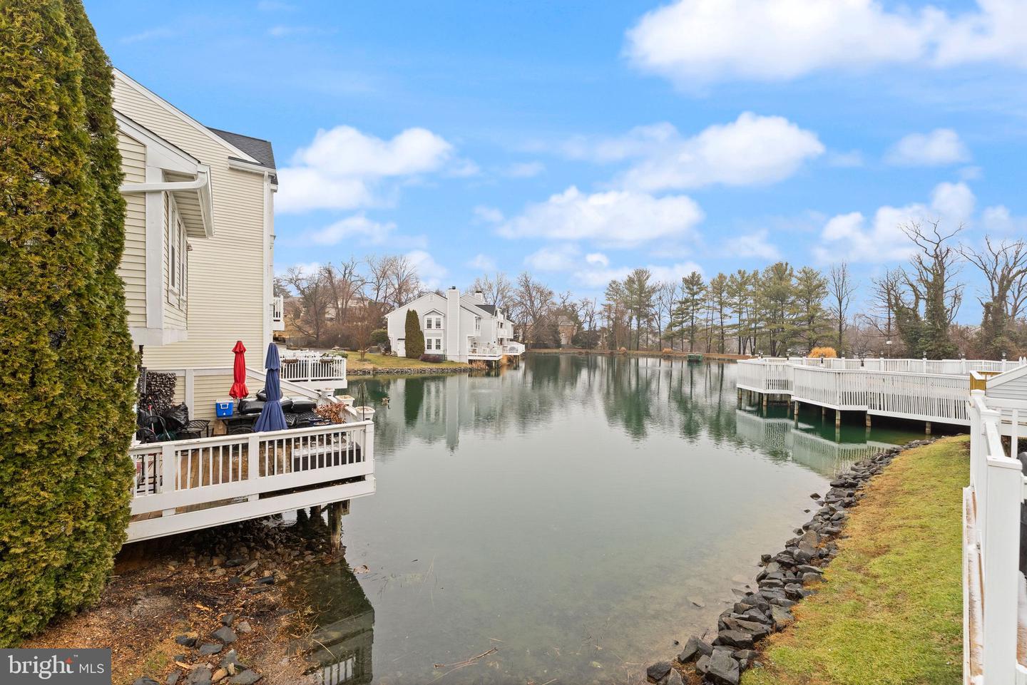 3322 LAKESIDE VIEW DR #3-3, FALLS CHURCH, Virginia 22041, 2 Bedrooms Bedrooms, ,1 BathroomBathrooms,Residential,For sale,3322 LAKESIDE VIEW DR #3-3,VAFX2291624 MLS # VAFX2291624