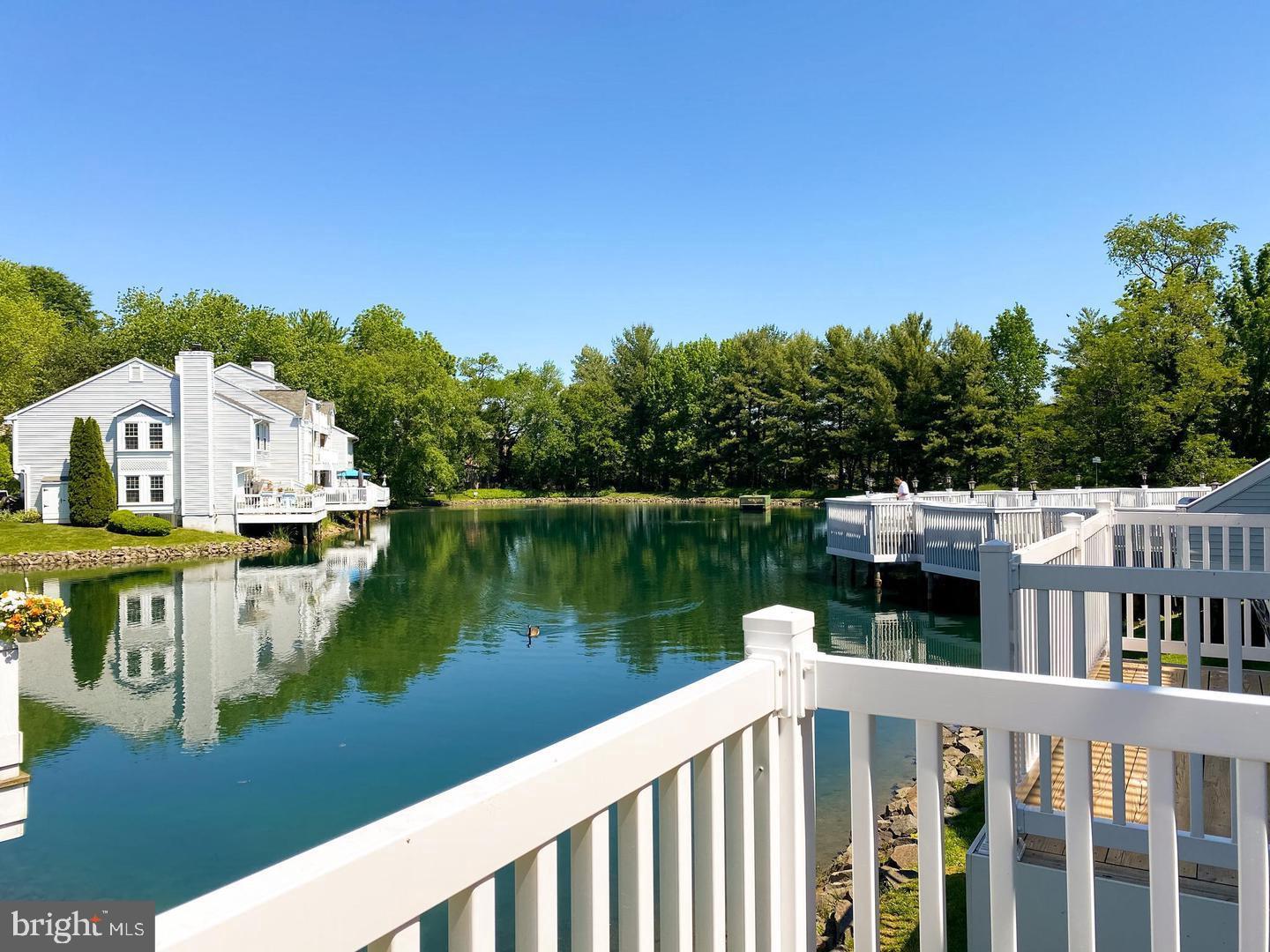 3322 LAKESIDE VIEW DR #3-3, FALLS CHURCH, Virginia 22041, 2 Bedrooms Bedrooms, ,1 BathroomBathrooms,Residential,For sale,3322 LAKESIDE VIEW DR #3-3,VAFX2291624 MLS # VAFX2291624