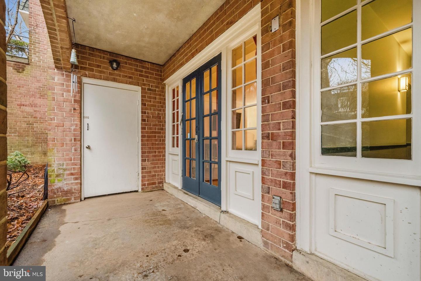 5913 PRINCE JAMES DR #J, SPRINGFIELD, Virginia 22152, 1 Bedroom Bedrooms, ,1 BathroomBathrooms,Residential,For sale,5913 PRINCE JAMES DR #J,VAFX2291632 MLS # VAFX2291632