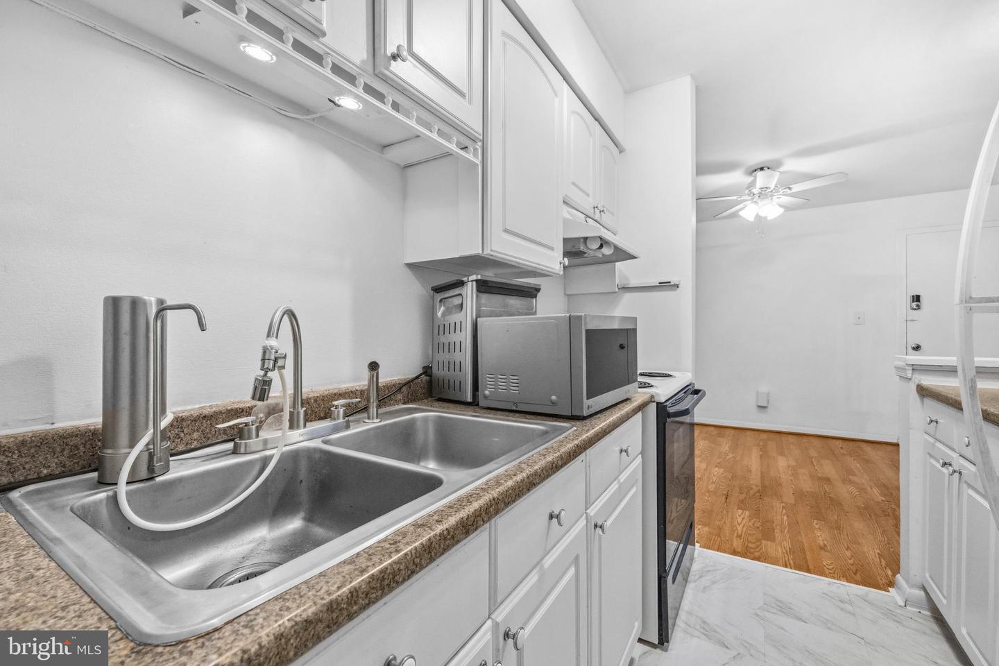 5913 PRINCE JAMES DR #J, SPRINGFIELD, Virginia 22152, 1 Bedroom Bedrooms, ,1 BathroomBathrooms,Residential,For sale,5913 PRINCE JAMES DR #J,VAFX2291632 MLS # VAFX2291632