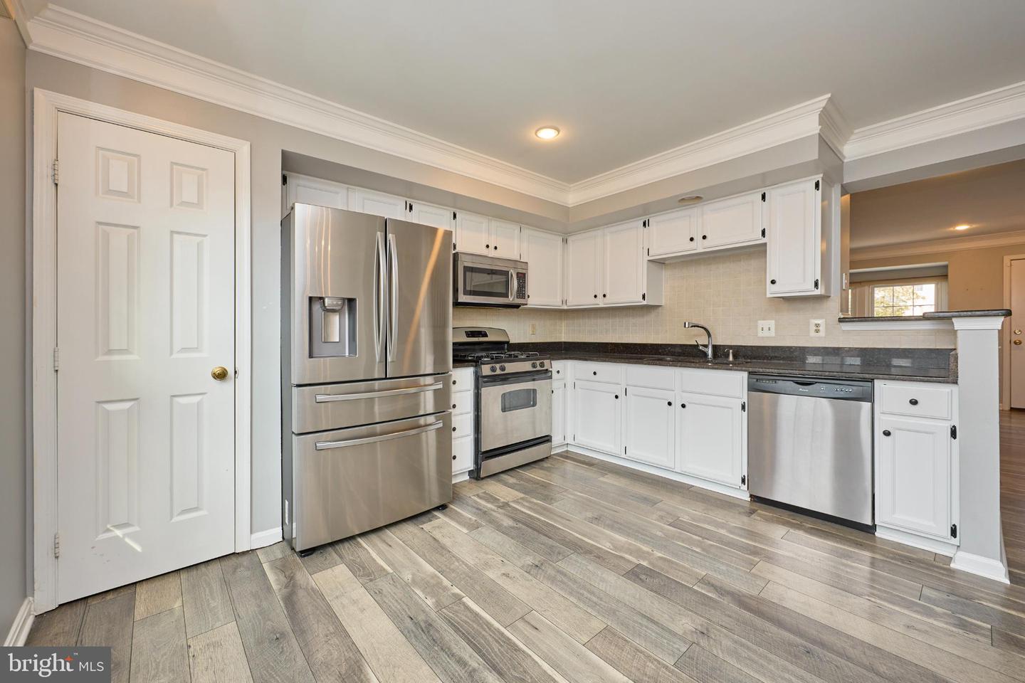 9811 MOCK ORANGE CT, MANASSAS, Virginia 20110, 3 Bedrooms Bedrooms, 10 Rooms Rooms,3 BathroomsBathrooms,Residential,For sale,9811 MOCK ORANGE CT,VAMN2010282 MLS # VAMN2010282