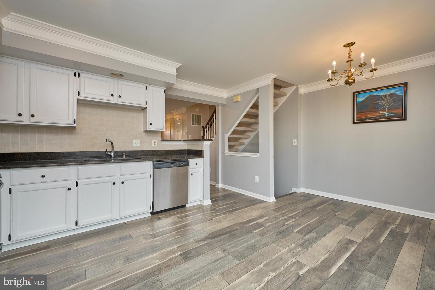 9811 MOCK ORANGE CT, MANASSAS, Virginia 20110, 3 Bedrooms Bedrooms, 10 Rooms Rooms,3 BathroomsBathrooms,Residential,For sale,9811 MOCK ORANGE CT,VAMN2010282 MLS # VAMN2010282