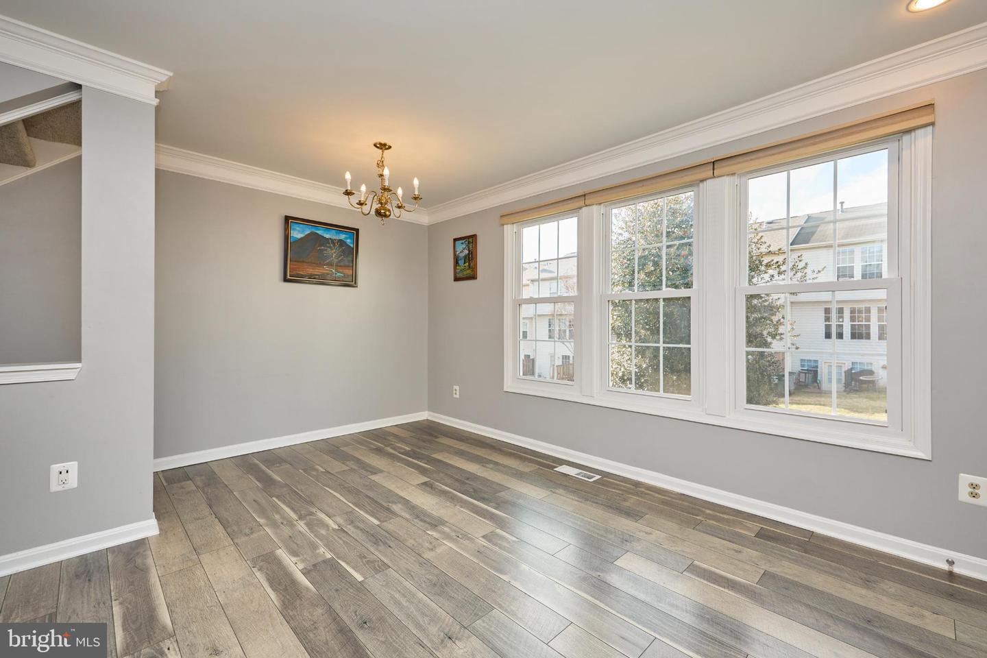 9811 MOCK ORANGE CT, MANASSAS, Virginia 20110, 3 Bedrooms Bedrooms, 10 Rooms Rooms,3 BathroomsBathrooms,Residential,For sale,9811 MOCK ORANGE CT,VAMN2010282 MLS # VAMN2010282