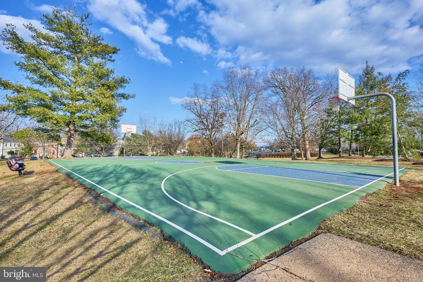 9811 MOCK ORANGE CT, MANASSAS, Virginia 20110, 3 Bedrooms Bedrooms, 10 Rooms Rooms,3 BathroomsBathrooms,Residential,For sale,9811 MOCK ORANGE CT,VAMN2010282 MLS # VAMN2010282