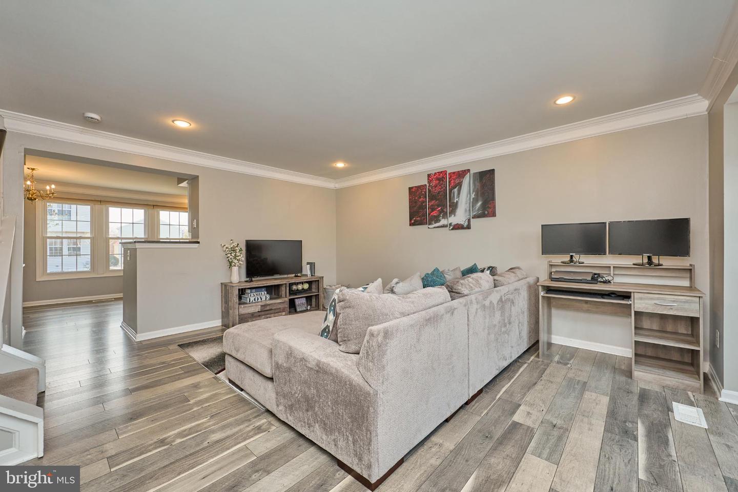 9811 MOCK ORANGE CT, MANASSAS, Virginia 20110, 3 Bedrooms Bedrooms, 10 Rooms Rooms,3 BathroomsBathrooms,Residential,For sale,9811 MOCK ORANGE CT,VAMN2010282 MLS # VAMN2010282