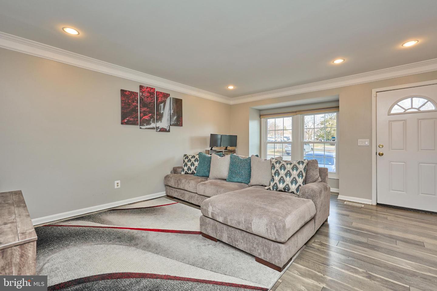 9811 MOCK ORANGE CT, MANASSAS, Virginia 20110, 3 Bedrooms Bedrooms, 10 Rooms Rooms,3 BathroomsBathrooms,Residential,For sale,9811 MOCK ORANGE CT,VAMN2010282 MLS # VAMN2010282