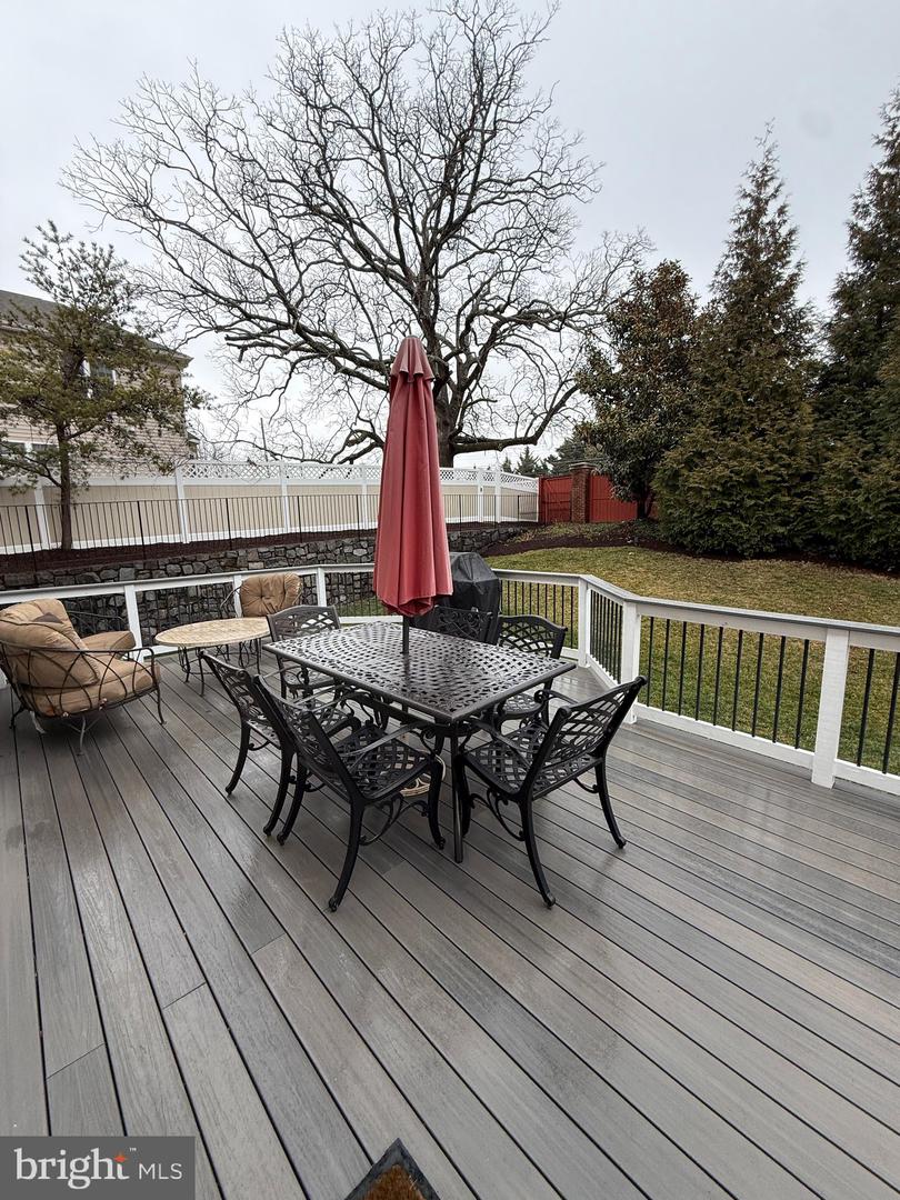 3583 ROCKY MEADOW CT, FAIRFAX, Virginia 22033, 5 Bedrooms Bedrooms, ,3 BathroomsBathrooms,Residential,For sale,3583 ROCKY MEADOW CT,VAFX2291690 MLS # VAFX2291690