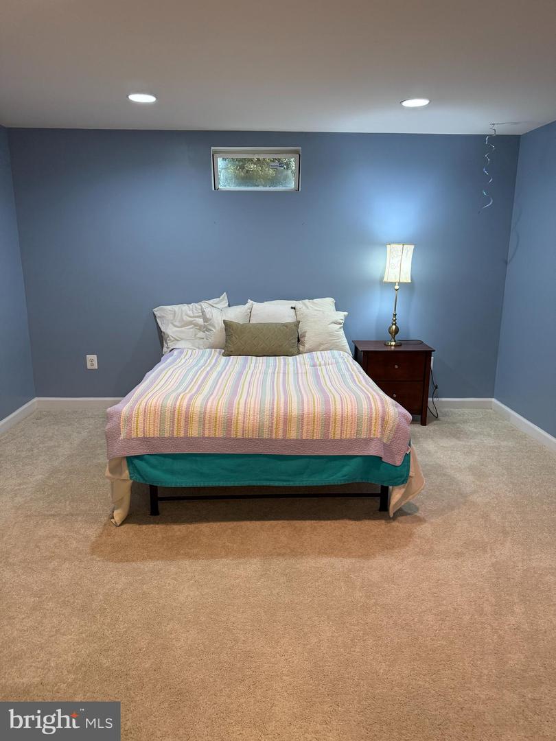 3583 ROCKY MEADOW CT, FAIRFAX, Virginia 22033, 5 Bedrooms Bedrooms, ,3 BathroomsBathrooms,Residential,For sale,3583 ROCKY MEADOW CT,VAFX2291690 MLS # VAFX2291690