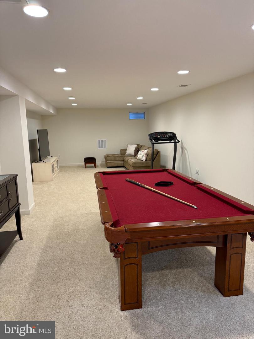 3583 ROCKY MEADOW CT, FAIRFAX, Virginia 22033, 5 Bedrooms Bedrooms, ,3 BathroomsBathrooms,Residential,For sale,3583 ROCKY MEADOW CT,VAFX2291690 MLS # VAFX2291690