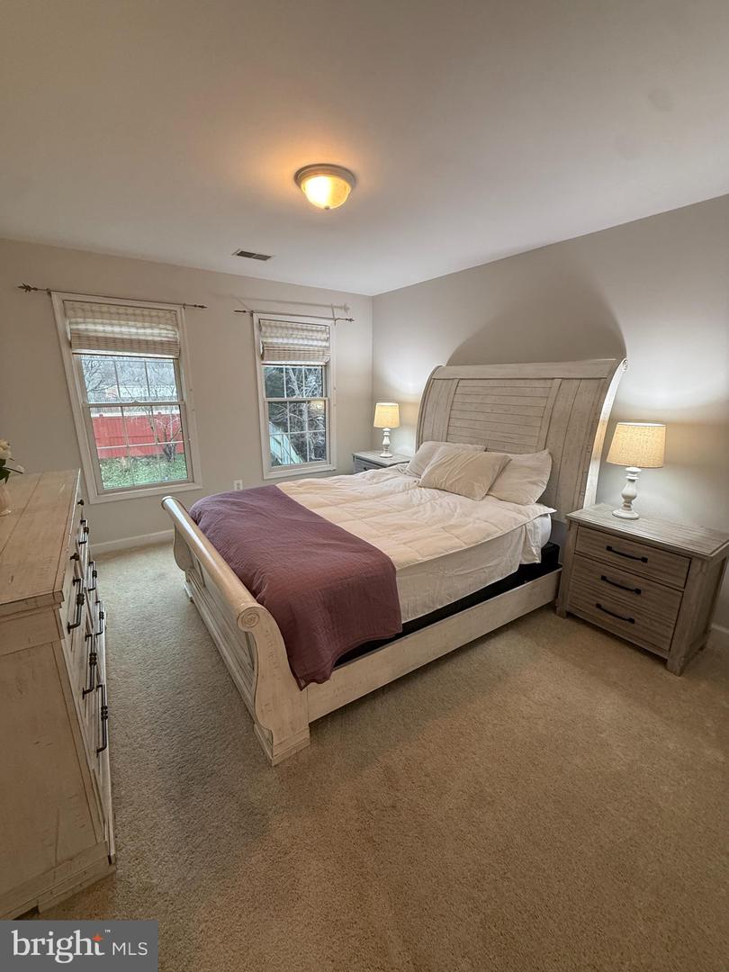 3583 ROCKY MEADOW CT, FAIRFAX, Virginia 22033, 5 Bedrooms Bedrooms, ,3 BathroomsBathrooms,Residential,For sale,3583 ROCKY MEADOW CT,VAFX2291690 MLS # VAFX2291690