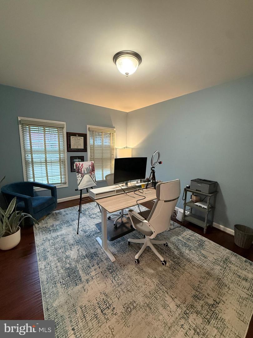 3583 ROCKY MEADOW CT, FAIRFAX, Virginia 22033, 5 Bedrooms Bedrooms, ,3 BathroomsBathrooms,Residential,For sale,3583 ROCKY MEADOW CT,VAFX2291690 MLS # VAFX2291690