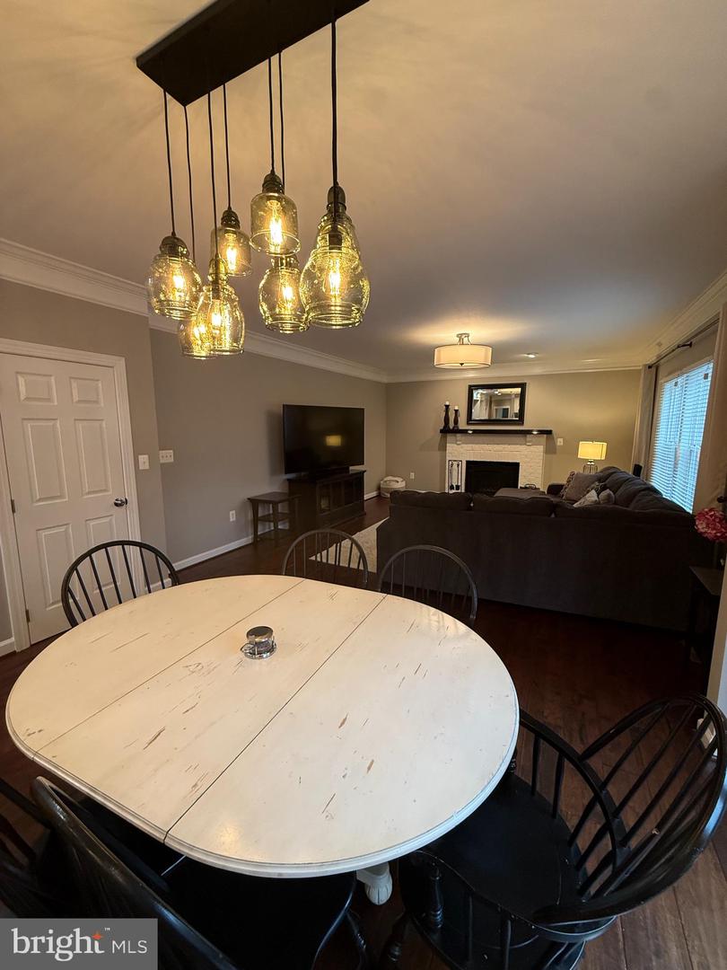 3583 ROCKY MEADOW CT, FAIRFAX, Virginia 22033, 5 Bedrooms Bedrooms, ,3 BathroomsBathrooms,Residential,For sale,3583 ROCKY MEADOW CT,VAFX2291690 MLS # VAFX2291690