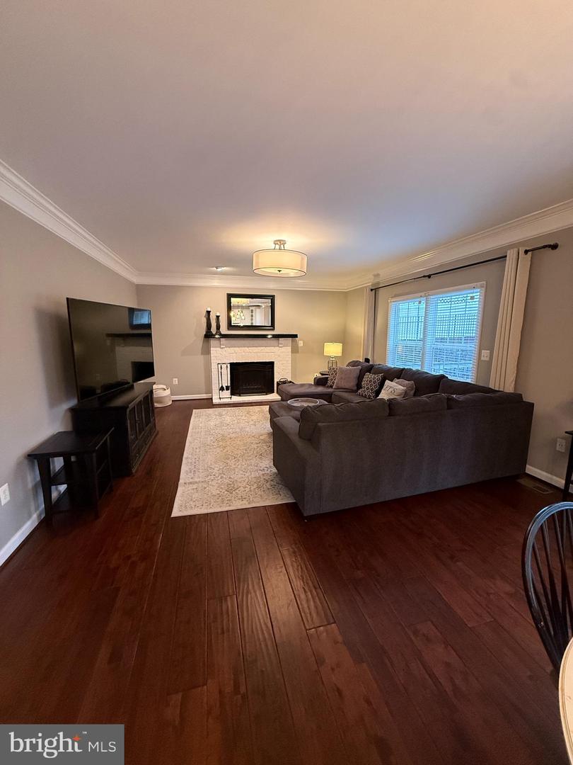 3583 ROCKY MEADOW CT, FAIRFAX, Virginia 22033, 5 Bedrooms Bedrooms, ,3 BathroomsBathrooms,Residential,For sale,3583 ROCKY MEADOW CT,VAFX2291690 MLS # VAFX2291690