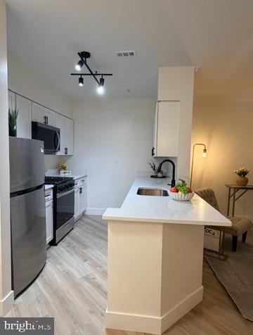 2204 WESTCOURT LN #112, HERNDON, Virginia 20170, 2 Bedrooms Bedrooms, ,1 BathroomBathrooms,Residential,For sale,2204 WESTCOURT LN #112,VAFX2291698 MLS # VAFX2291698