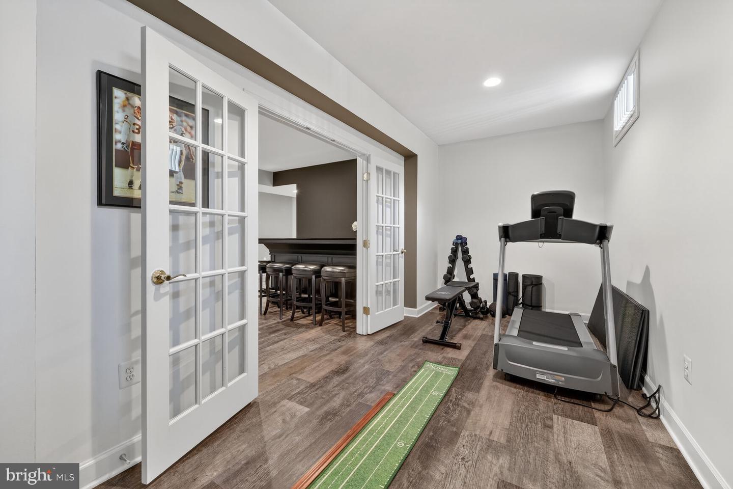 5501 36TH ST N, ARLINGTON, Virginia 22207, 5 Bedrooms Bedrooms, ,4 BathroomsBathrooms,Residential,For sale,5501 36TH ST N,VAAR2069066 MLS # VAAR2069066