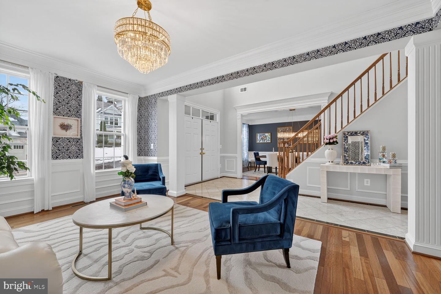 5501 36TH ST N, ARLINGTON, Virginia 22207, 5 Bedrooms Bedrooms, ,4 BathroomsBathrooms,Residential,For sale,5501 36TH ST N,VAAR2069066 MLS # VAAR2069066