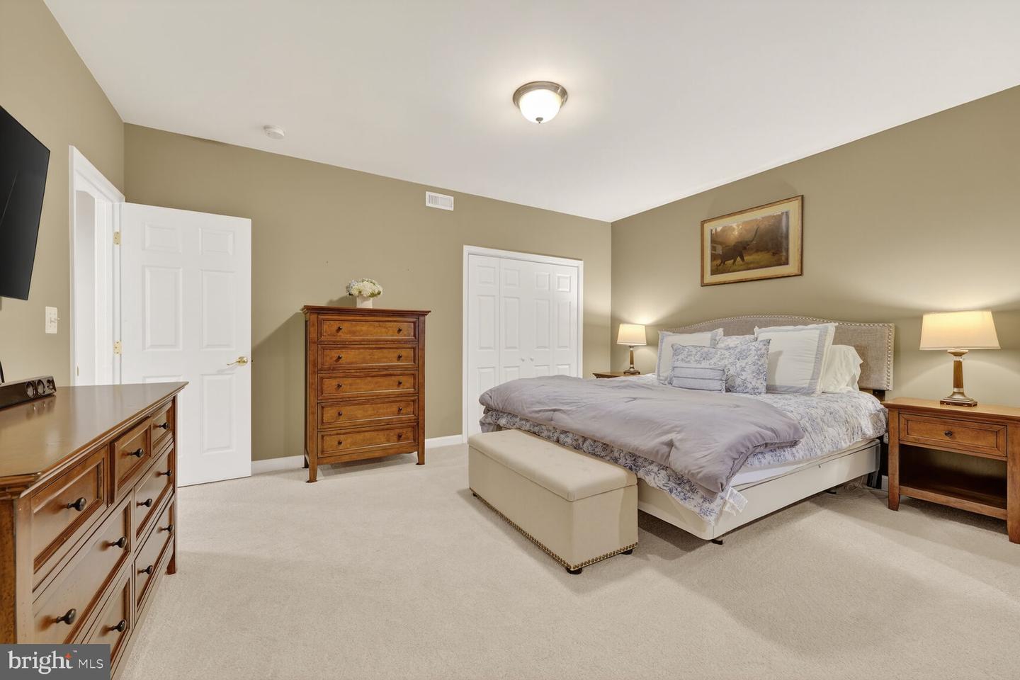 5501 36TH ST N, ARLINGTON, Virginia 22207, 5 Bedrooms Bedrooms, ,4 BathroomsBathrooms,Residential,For sale,5501 36TH ST N,VAAR2069066 MLS # VAAR2069066