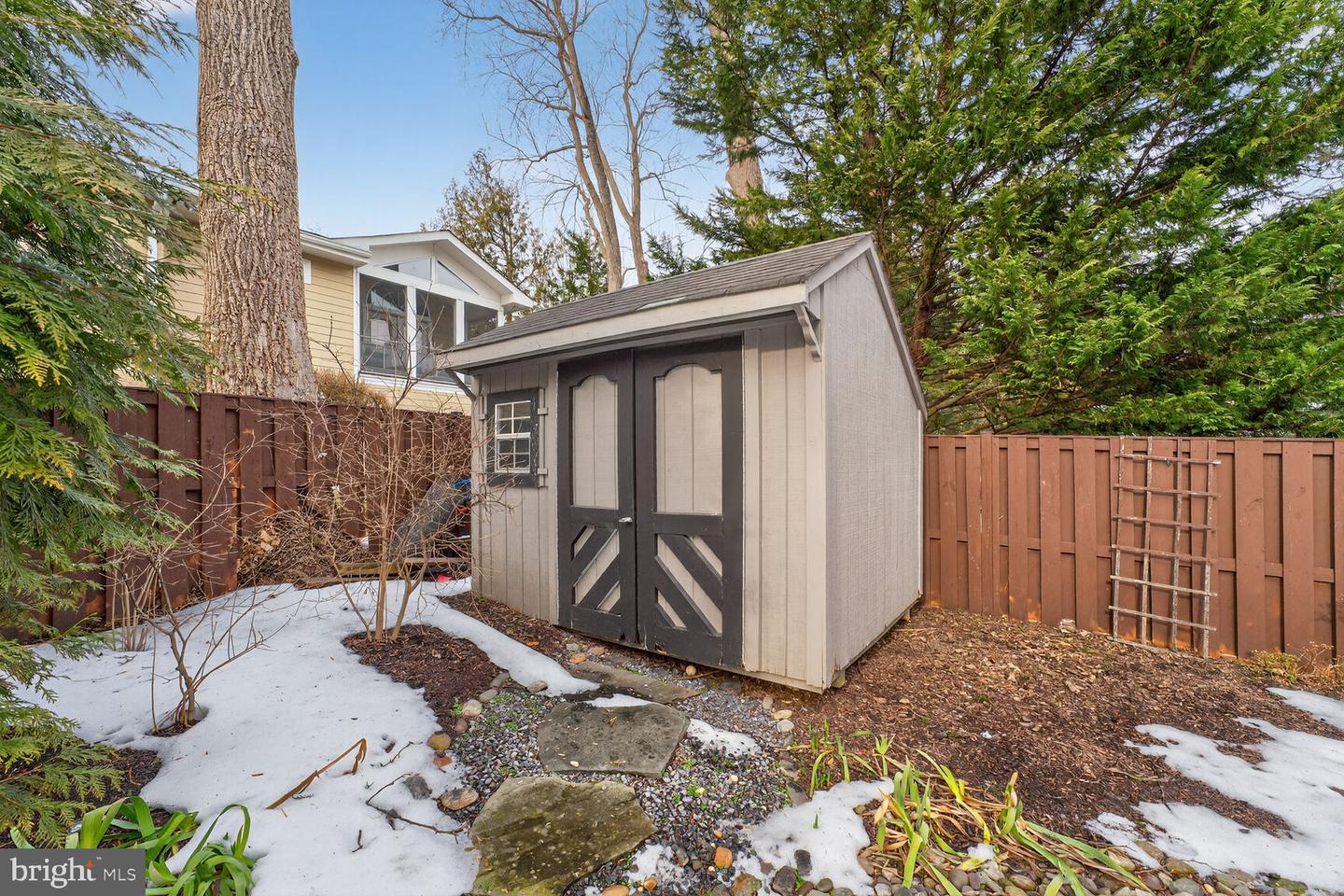 5501 36TH ST N, ARLINGTON, Virginia 22207, 5 Bedrooms Bedrooms, ,4 BathroomsBathrooms,Residential,For sale,5501 36TH ST N,VAAR2069066 MLS # VAAR2069066