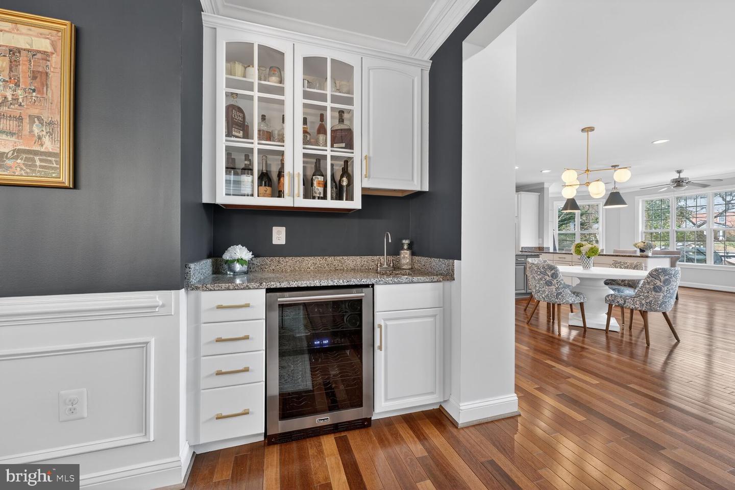 5501 36TH ST N, ARLINGTON, Virginia 22207, 5 Bedrooms Bedrooms, ,4 BathroomsBathrooms,Residential,For sale,5501 36TH ST N,VAAR2069066 MLS # VAAR2069066