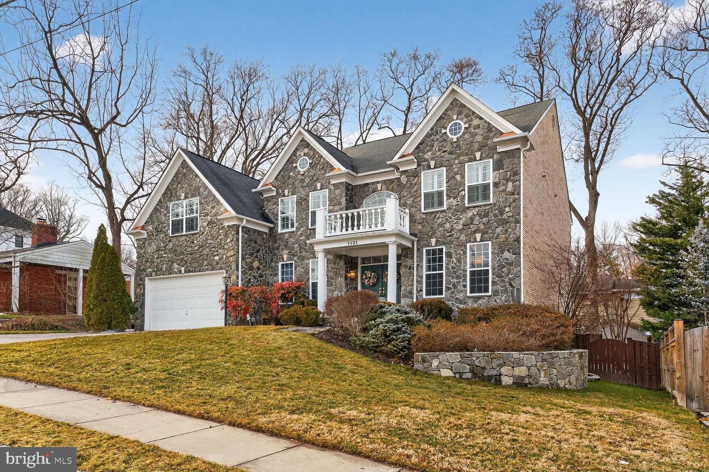 5501 36TH ST N, ARLINGTON, Virginia 22207, 5 Bedrooms Bedrooms, ,4 BathroomsBathrooms,Residential,For sale,5501 36TH ST N,VAAR2069066 MLS # VAAR2069066