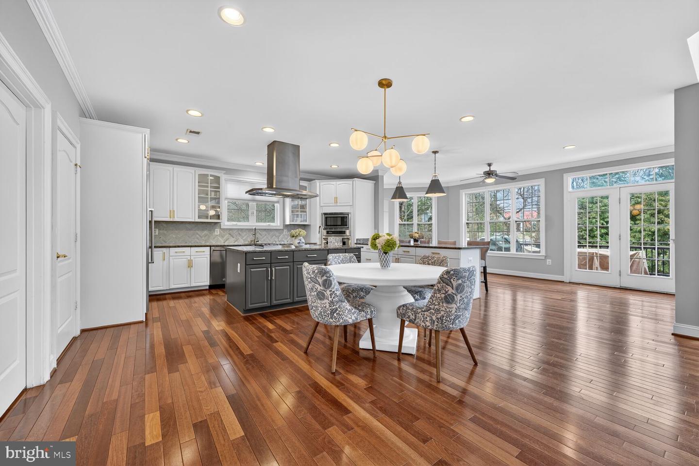 5501 36TH ST N, ARLINGTON, Virginia 22207, 5 Bedrooms Bedrooms, ,4 BathroomsBathrooms,Residential,For sale,5501 36TH ST N,VAAR2069066 MLS # VAAR2069066