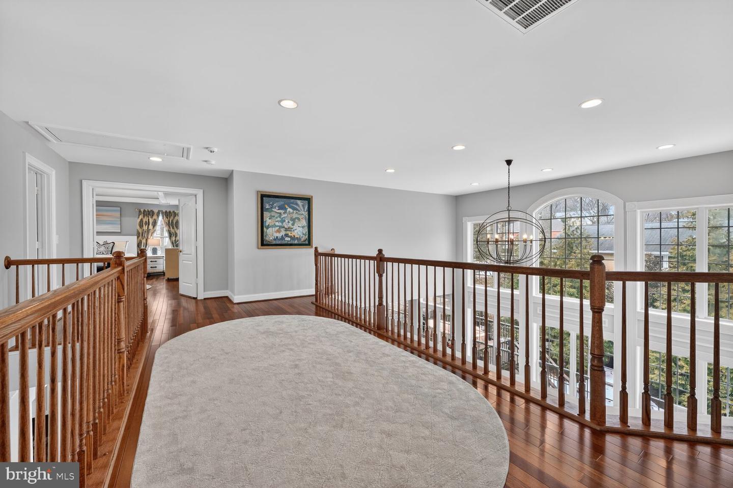 5501 36TH ST N, ARLINGTON, Virginia 22207, 5 Bedrooms Bedrooms, ,4 BathroomsBathrooms,Residential,For sale,5501 36TH ST N,VAAR2069066 MLS # VAAR2069066