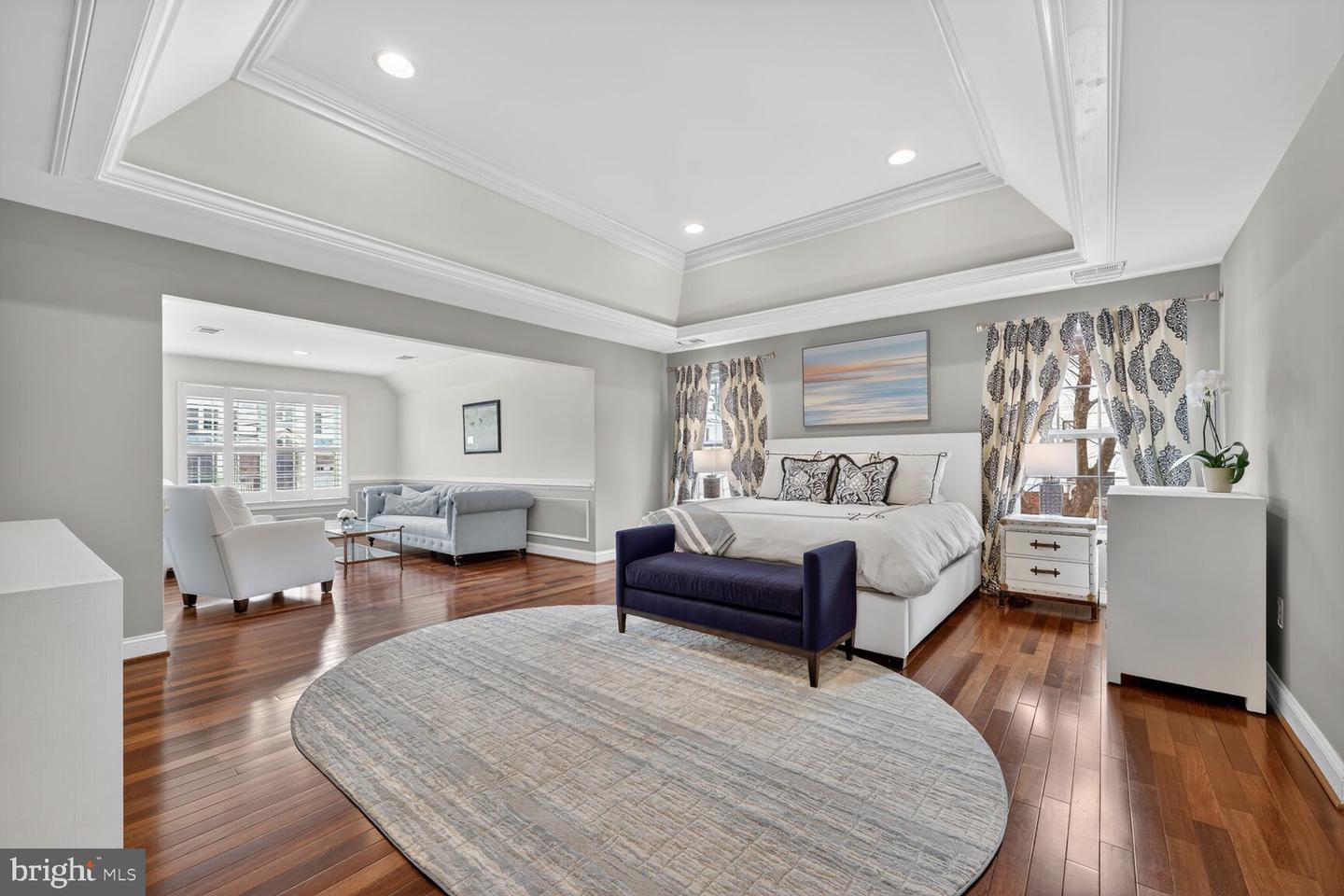 5501 36TH ST N, ARLINGTON, Virginia 22207, 5 Bedrooms Bedrooms, ,4 BathroomsBathrooms,Residential,For sale,5501 36TH ST N,VAAR2069066 MLS # VAAR2069066