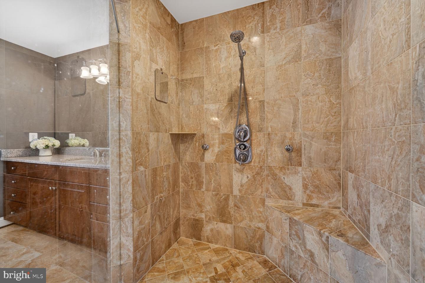 5501 36TH ST N, ARLINGTON, Virginia 22207, 5 Bedrooms Bedrooms, ,4 BathroomsBathrooms,Residential,For sale,5501 36TH ST N,VAAR2069066 MLS # VAAR2069066