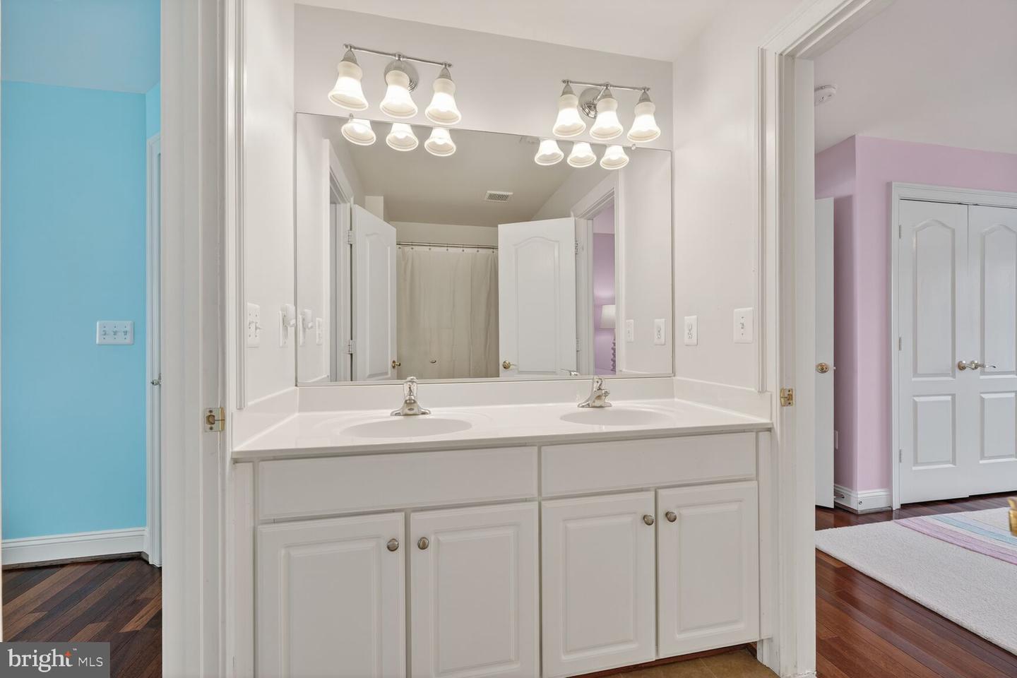 5501 36TH ST N, ARLINGTON, Virginia 22207, 5 Bedrooms Bedrooms, ,4 BathroomsBathrooms,Residential,For sale,5501 36TH ST N,VAAR2069066 MLS # VAAR2069066