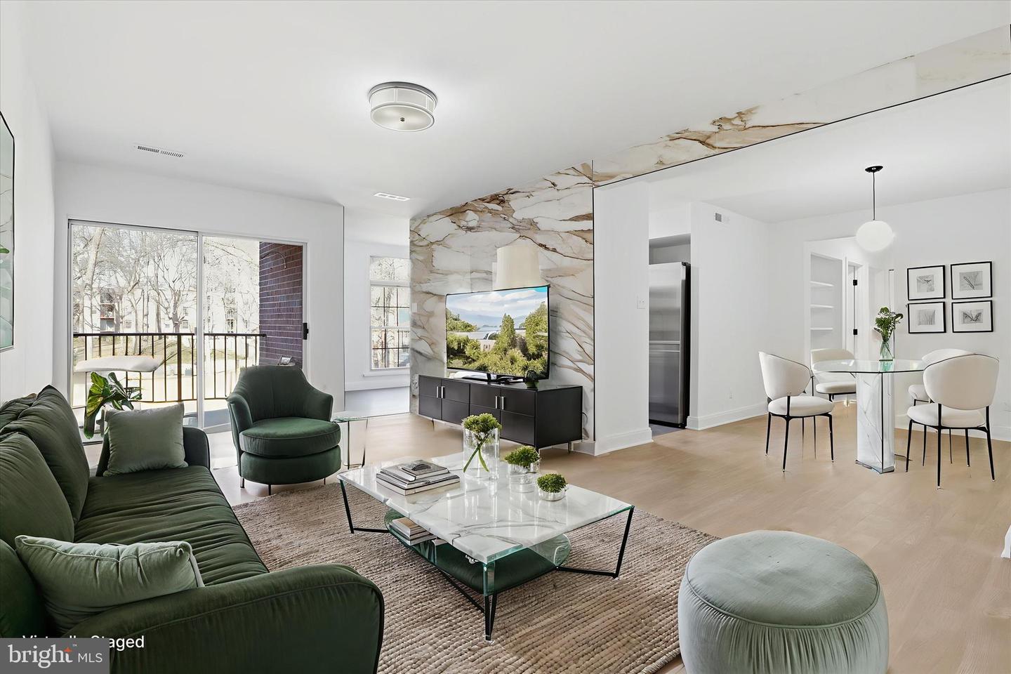 8300 TOBIN RD #23, ANNANDALE, Virginia 22003, 3 Bedrooms Bedrooms, ,2 BathroomsBathrooms,Residential,For sale,8300 TOBIN RD #23,VAFX2291730 MLS # VAFX2291730