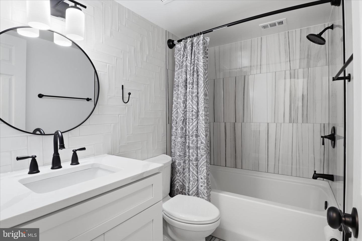 8300 TOBIN RD #23, ANNANDALE, Virginia 22003, 3 Bedrooms Bedrooms, ,2 BathroomsBathrooms,Residential,For sale,8300 TOBIN RD #23,VAFX2291730 MLS # VAFX2291730