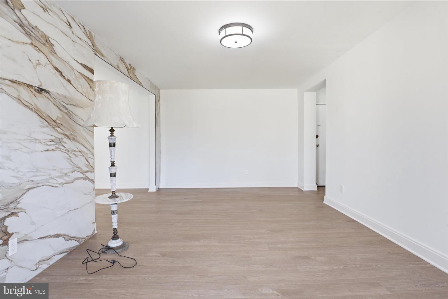 8300 TOBIN RD #23, ANNANDALE, Virginia 22003, 3 Bedrooms Bedrooms, ,2 BathroomsBathrooms,Residential,For sale,8300 TOBIN RD #23,VAFX2291730 MLS # VAFX2291730