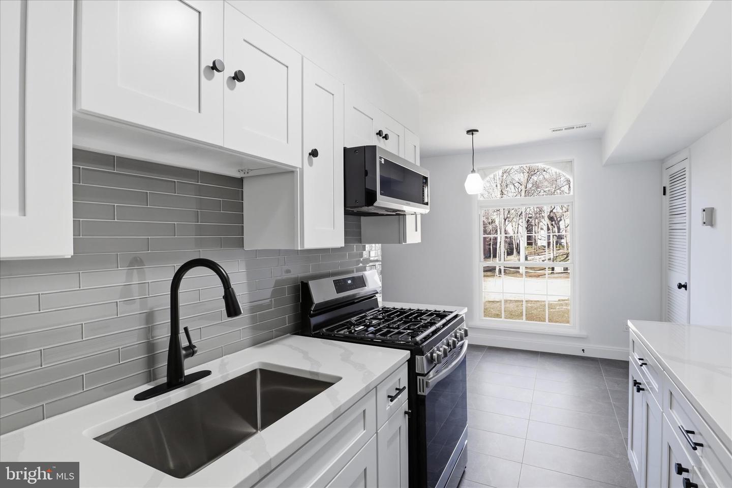 8300 TOBIN RD #23, ANNANDALE, Virginia 22003, 3 Bedrooms Bedrooms, ,2 BathroomsBathrooms,Residential,For sale,8300 TOBIN RD #23,VAFX2291730 MLS # VAFX2291730