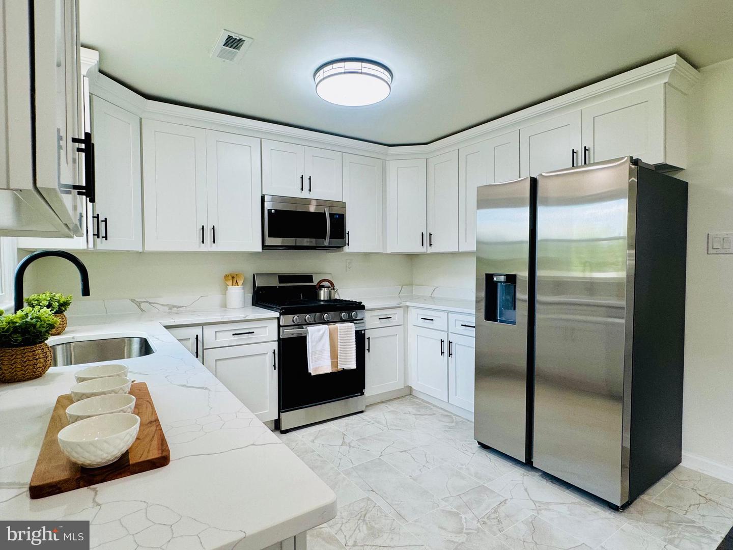 17460 WILSON ST, DUMFRIES, Virginia 22026, 4 Bedrooms Bedrooms, 10 Rooms Rooms,3 BathroomsBathrooms,Residential,For sale,17460 WILSON ST,VAPW2112808 MLS # VAPW2112808