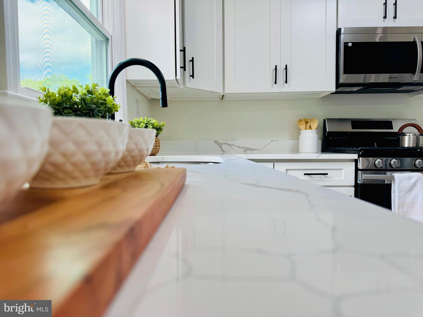 17460 WILSON ST, DUMFRIES, Virginia 22026, 4 Bedrooms Bedrooms, 10 Rooms Rooms,3 BathroomsBathrooms,Residential,For sale,17460 WILSON ST,VAPW2112808 MLS # VAPW2112808