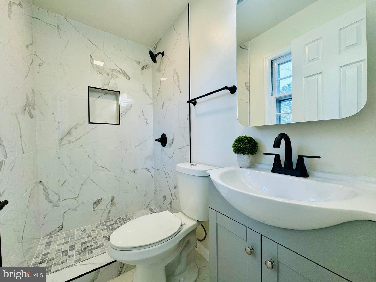 17460 WILSON ST, DUMFRIES, Virginia 22026, 4 Bedrooms Bedrooms, 10 Rooms Rooms,3 BathroomsBathrooms,Residential,For sale,17460 WILSON ST,VAPW2112808 MLS # VAPW2112808