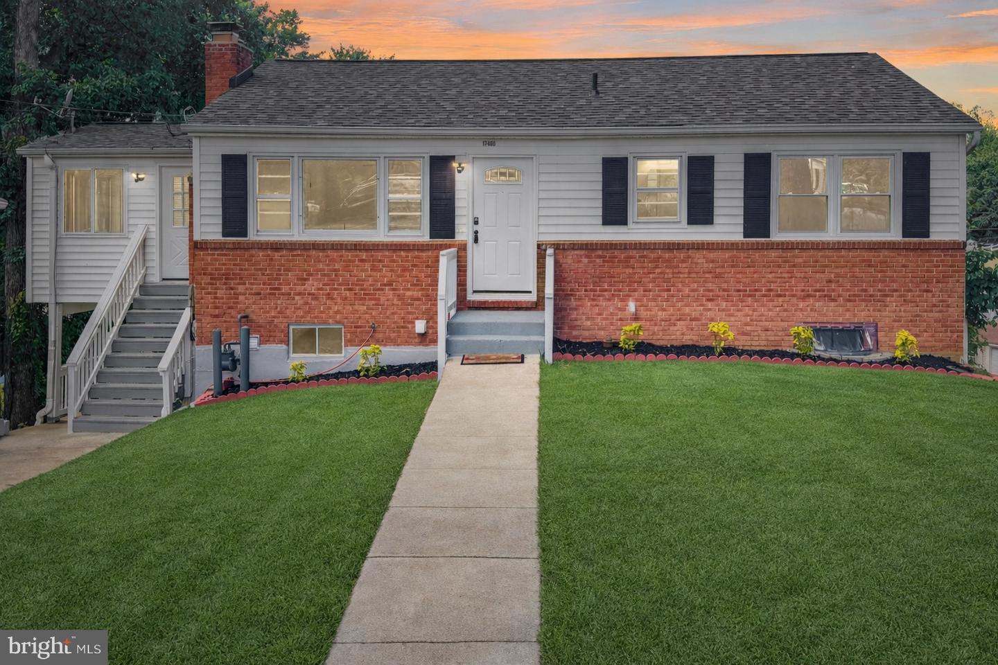 17460 WILSON ST, DUMFRIES, Virginia 22026, 4 Bedrooms Bedrooms, 10 Rooms Rooms,3 BathroomsBathrooms,Residential,For sale,17460 WILSON ST,VAPW2112808 MLS # VAPW2112808